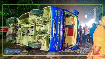 नेपाली तिर्थयात्री बोकेको बस भारतको बिहारमा दुर्घटना, ३० भन्दा बढी घाइते